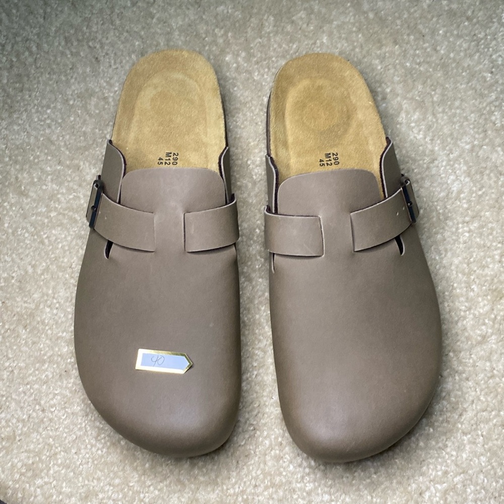 Cuchionaire size 12 Color Tan